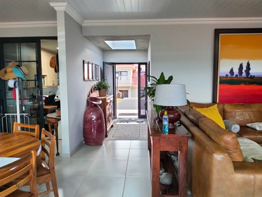 3 Bedroom Property for Sale in Avonddans Western Cape